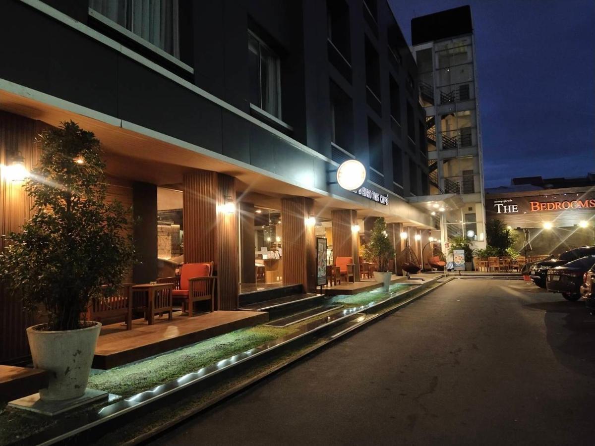 The Bedrooms Boutique Hotel Bangkok Exterior foto